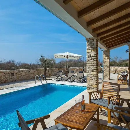 Holiday home Malena Jursici