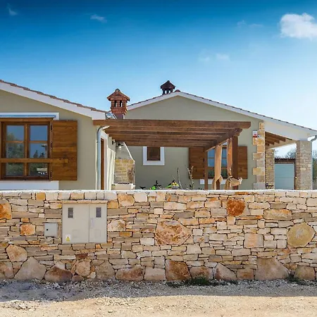 Holiday home Malena Jursici